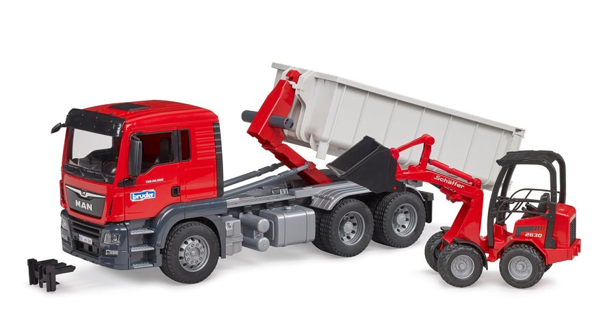 EAN 4001702037673 - BRUDER MAN TGS Truck imagen 1