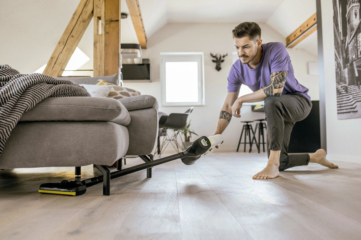 EAN 4054278987279 - Kärcher VC 4 Aspiradora escoba 2 en 1 Batería Secar Espuma Sin bolsa Negro, Blanco 2,5 Ah imagen 5