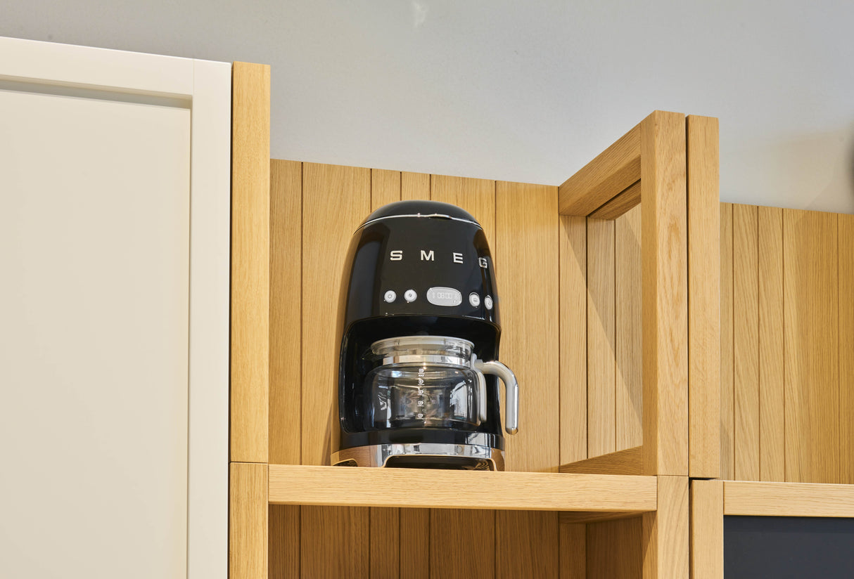 EAN 8017709280512 - Smeg DCF02BLEU cafetera eléctrica Manual Cafetera de filtro 1,4 L imagen 5