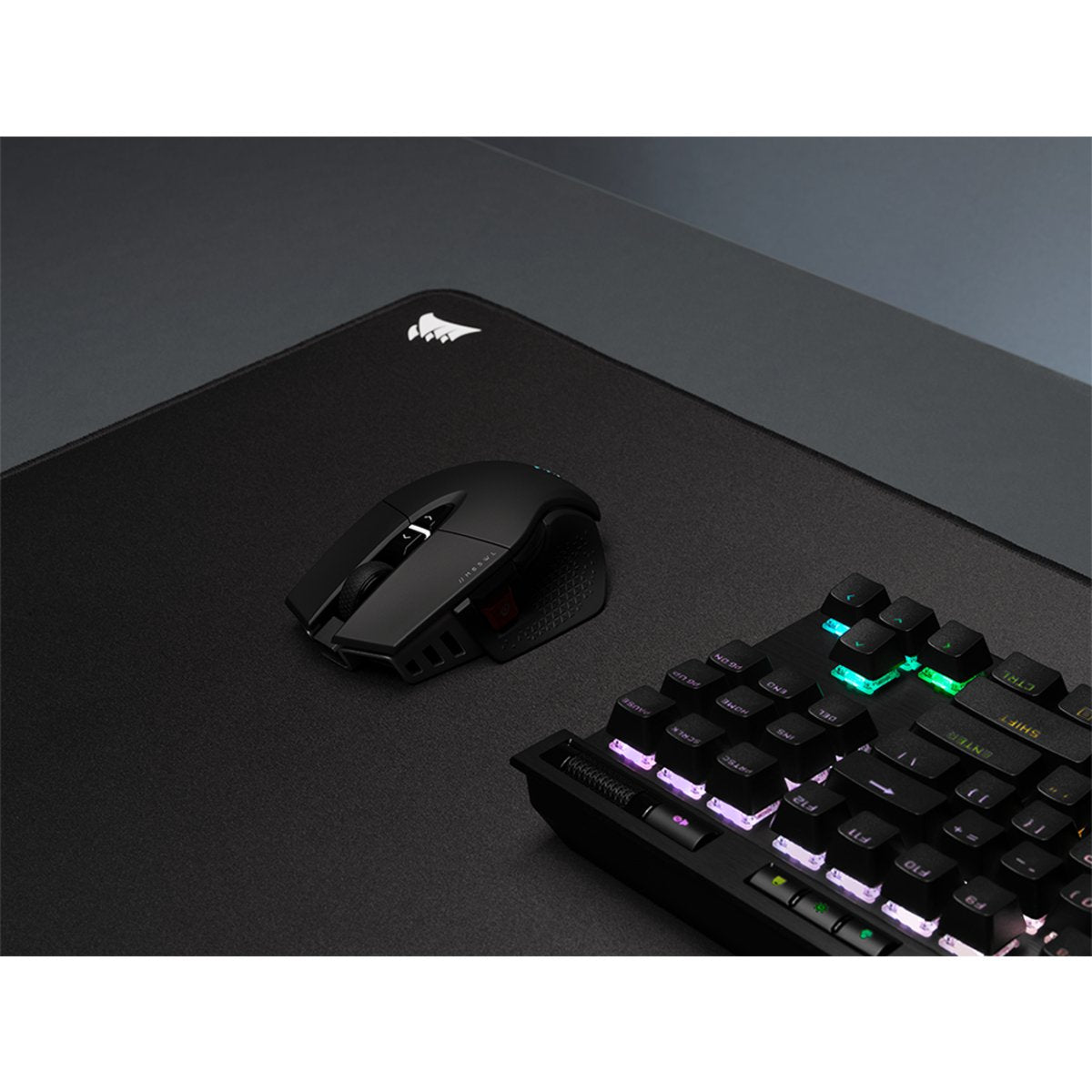EAN 0840006657644 - Corsair M65 ratón Juego Bluetooth + USB Type-A Óptico 26000 DPI imagen 25