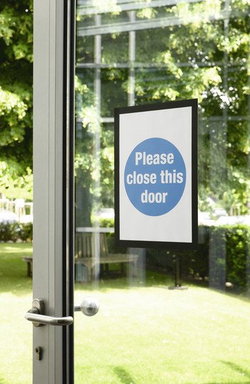 Marco Informativo Durable Duraframe A4 Autoadhesivo 2 Piezas Negro