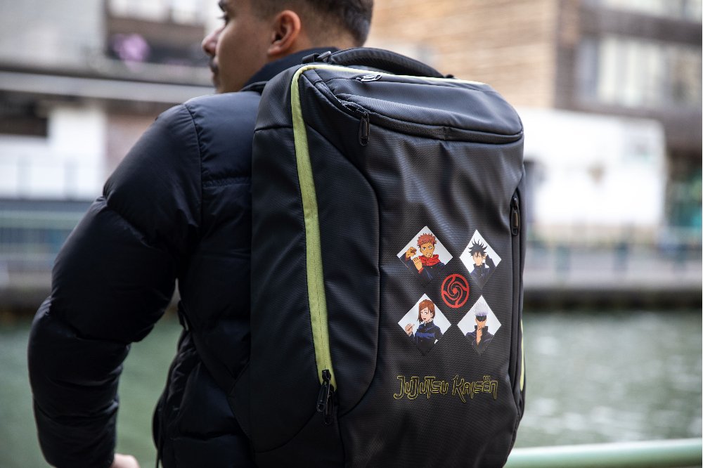 Mochila Gaming Konix Jujutsu Kaisen 17 Backpack 11 Bolsillos Interiores 4 Exteriores Kx-Juju-Bpk-17