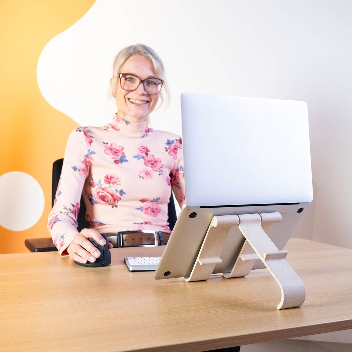 R-Go Tools R-Go Treepod Bio-Based Soporte Para Ordenador Portátil Y Tableta, Blanco