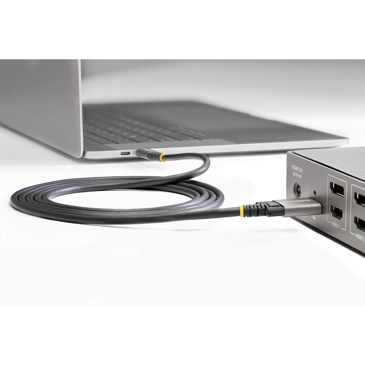 Startech.Com Cable 50cm Usb-C Con Tornillos Laterales De Fijación 10gbps Cable Usb Tipo C Usb 3.1/3.2 Gen 2 Con Carga Por Entrega Alimentación Pd De 100w (5a) Modo Alt Dp (Usb31ccslkv50cm) Cable Usb Usb-C (M) Recto/Bloqueo A Usb-C (M) Recto
