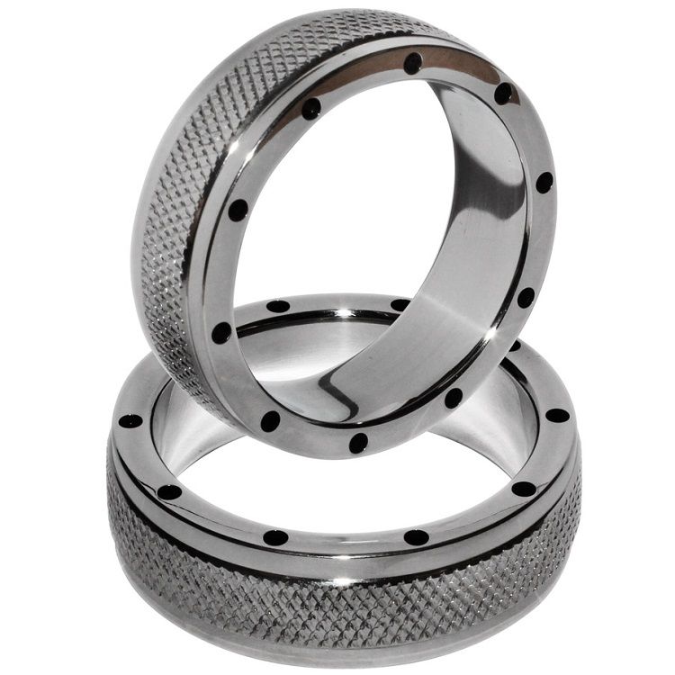 Metal Hard - Anillo Metal Para Pene Y Testiculos 45mm