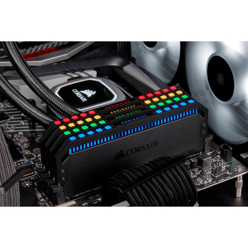 Memoria Corsair Ddr4 32gb / 3466 / Negro / Cmt32gx4m2c3466c16 Corsair Dominator Cmt32gx4m2c3466c16, 32 Gb, 2 X 16 Gb, Ddr4, 3466 Mhz, 288-Pin Dimm