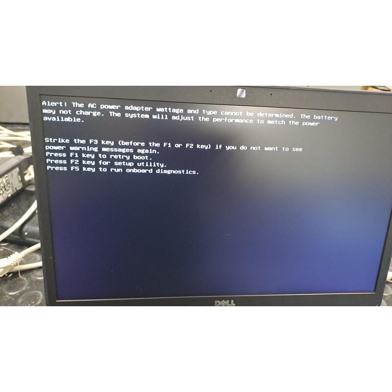 Portatil Reacondicionado Dell 7480 I7-7600 256gb Ssd 8gb Ram 14" W10p Instalado Teclado Italiano Errores Iniciales De Bios 1 Año De Garantia