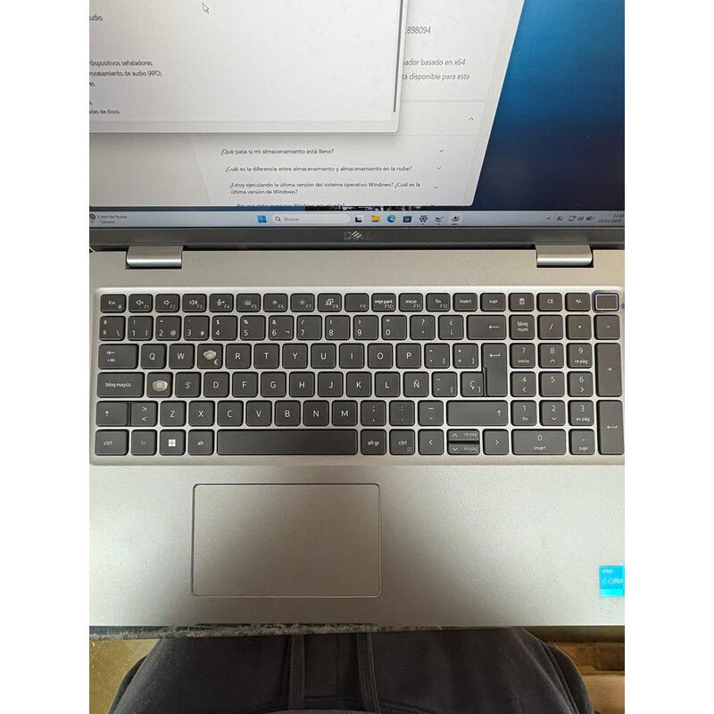 Portatil Reacondicionado Dell Latitude 5520 I5-1135g7 16gb 256ssd 15,6" Fhd Win11pro Teclado Español 1 Año De Garantia