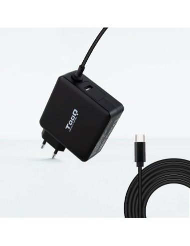 Tooq Cargador Universal Para Portatil 65w Usb-c - Compatible Con Pd - Cable De 1.80m