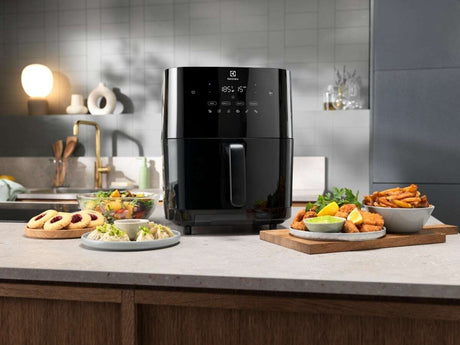 EAN 7333394032603 - Electrolux EAF7SB Sencillo 6,9 L Independiente 1700 W Freidora de aire caliente Negro imagen 10