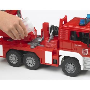 Bruder Man Fire Engine With Selwing Ladder Vehículo De Juguete