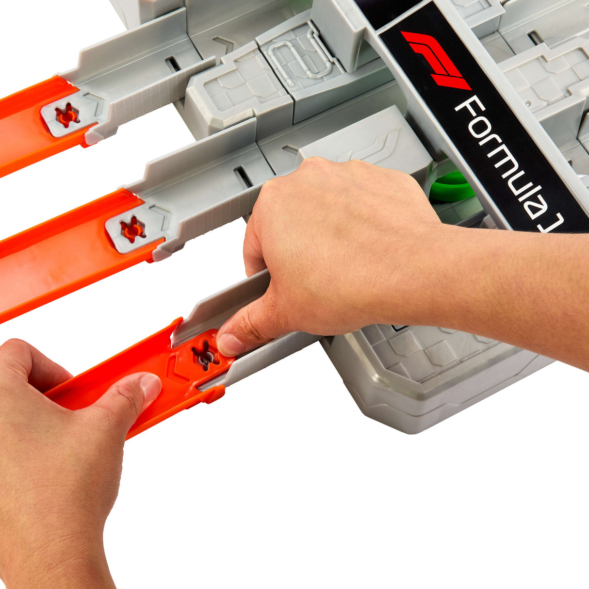 Mattel Hot Wheels Racing Formel 1 Grand Prix Trackset (Mit 3 Die-Cast Spielzeugautos Im Massstab 1:64) Jdy16