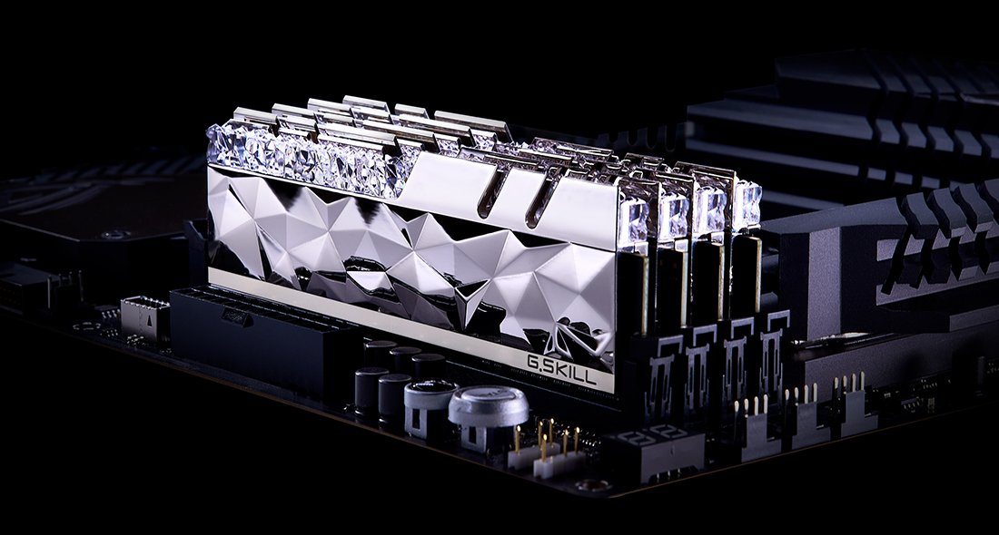 EAN 4713294228666 - G.Skill Trident Z Royal F4-3600C16Q-64GTESC módulo de memoria 64 GB 4 x 16 GB DDR4 imagen 4
