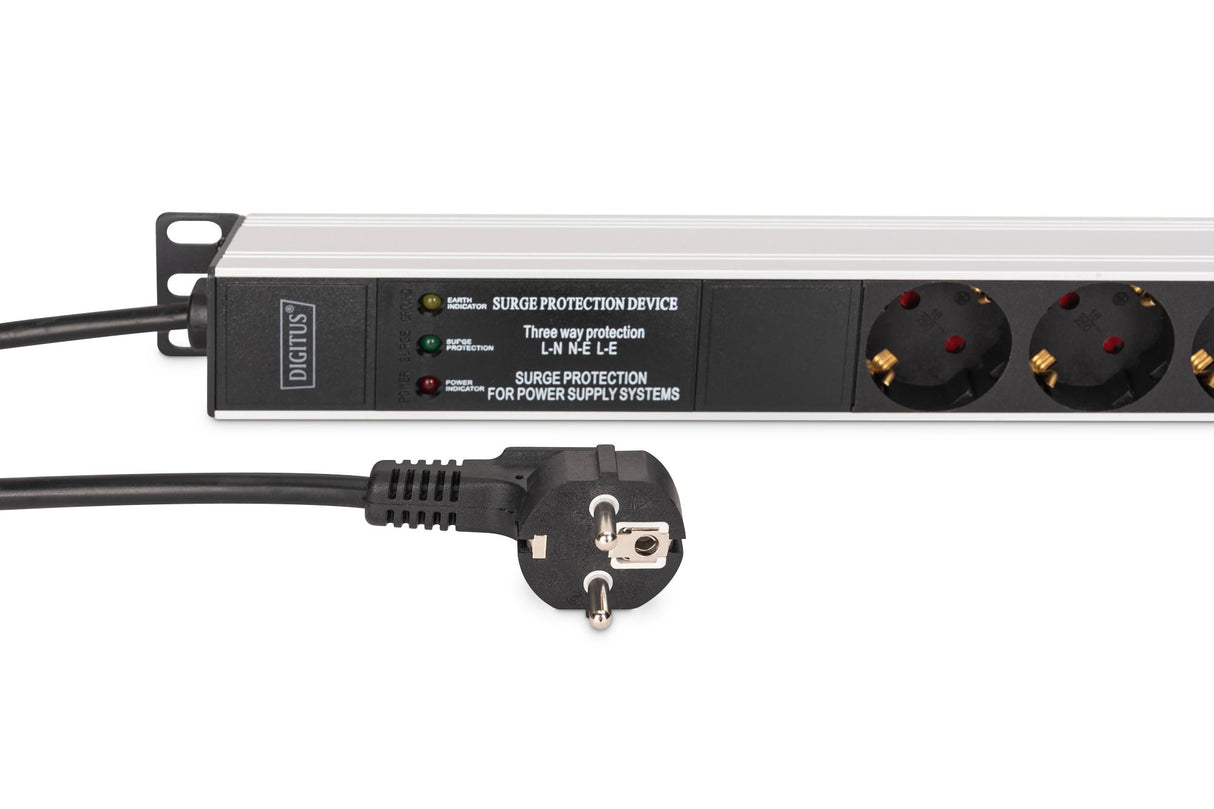 EAN 4016032501657 - Digitus DN-95438 unidad de distribución de energía (PDU) 9 salidas AC 1U Negro, Plata imagen 3