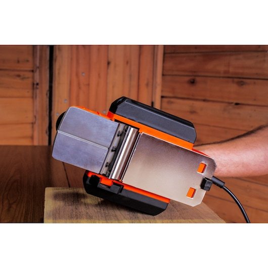 EAN 5035048810958 - Black & Decker BEW712-QS cepillo eléctrico manual Naranja 710 W imagen 13