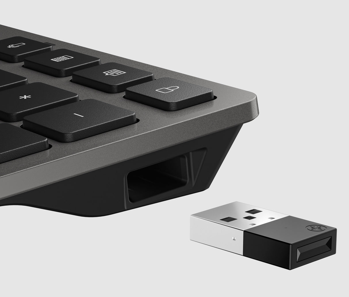 EAN 0198122141197 - HP 725 Multi-Device Rechargeable Wireless Keyboard teclado Hogar / Oficina RF Wireless + Bluetooth Gris imagen 3