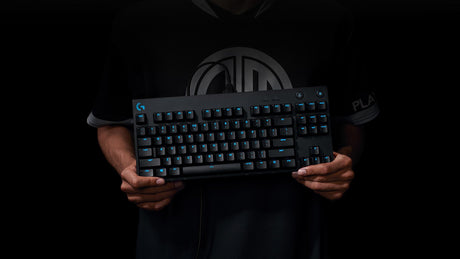 EAN 5099206099586 - Logitech G 920-010592 teclado Juego USB QWERTY Italiano Negro imagen 3