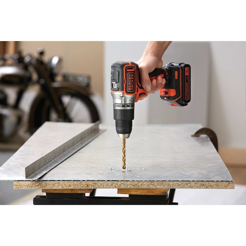 Taladro Percutor Inalámbrico Black+Decker Bl188k, 18 Voltios Negro/Naranja, Batería Li-Ion 1,5 Ah Bl188k-Qw