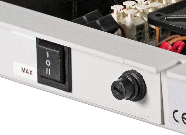 Einbaulüfter Mit 4 Lüftern Pro Netzwerkschränke (Ral9005)