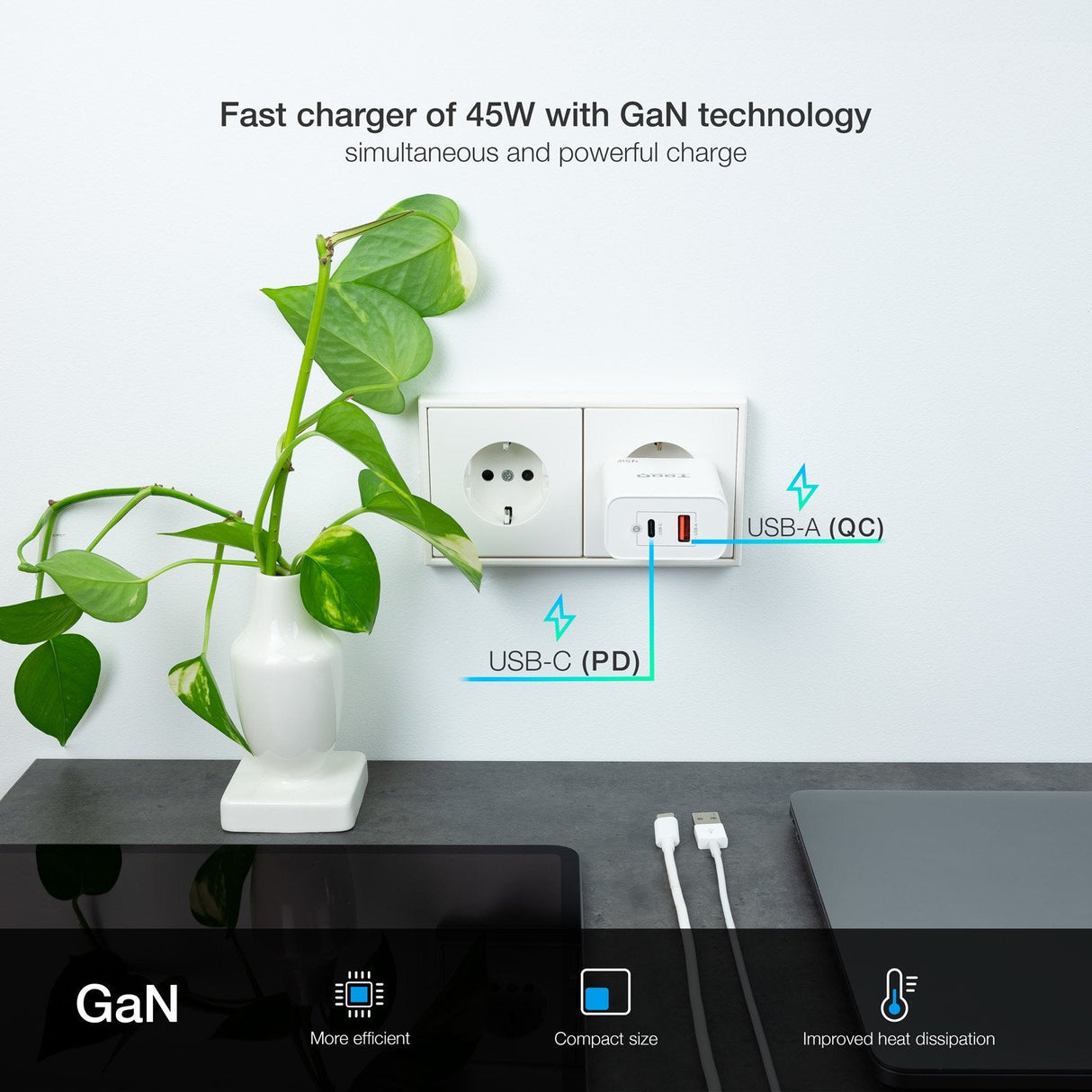 Tooq Cargador De Pared Gan Usb-C/Pd + Usb-A/Qc 45w - Blanco