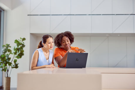 EAN 0198990505480 - HP EliteBook Ultra G1i Next Gen AI PC Wolf Pro Security Edition Copilot+ PC Intel Core Ultra 5 228V Portá imagen 9