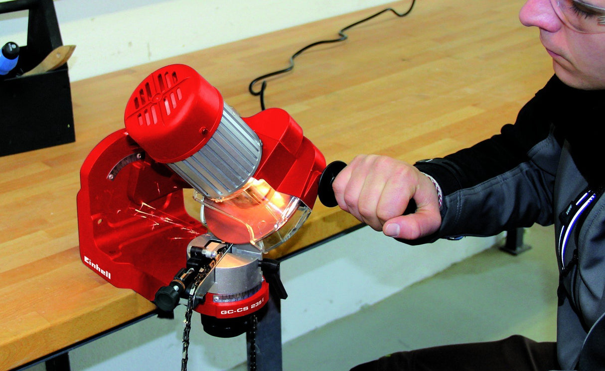 Afilador  Einhell Gc-Cs 235 E 235 W 3000 Rpm, Rojo, 235 W, 3000 Rpm, 3,2 Mm, 7,5 Kg, Corriente Alterna, 230 V