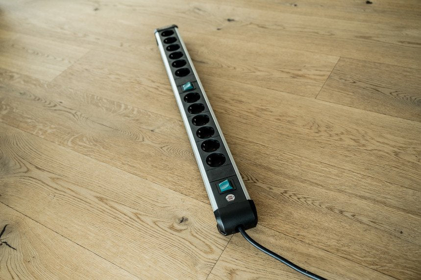 EAN 4007123677429 - Brennenstuhl 1391030200 base múltiple 3 m 12 salidas AC Interior Negro, Plata imagen 7