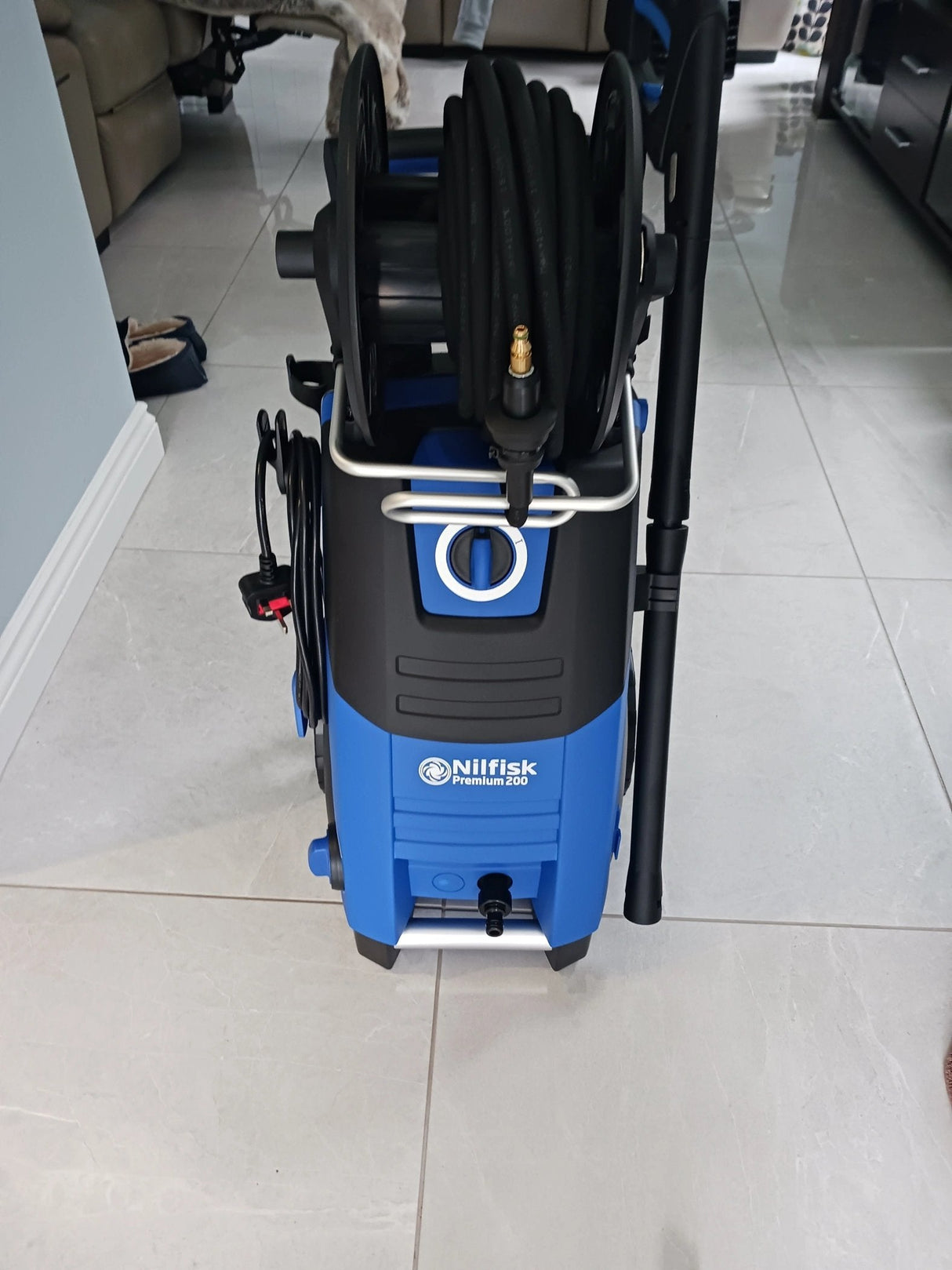 Nilfisk Premium 200-15 Eu Hidrolimpiadora Electricidad 650 L/H Azul, Negro