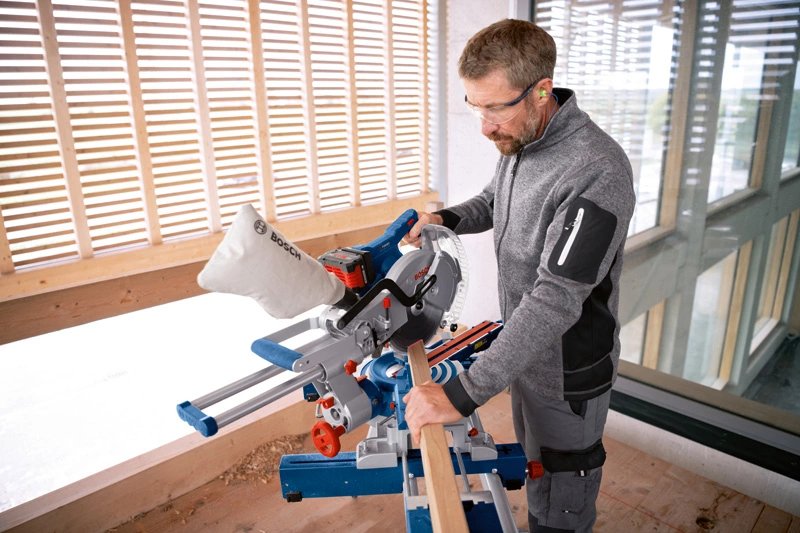 Tronzadora E Ingletadora A Batería Bosch Professional Biturbo Gcm 18v-254 D Professional Sierra Tronzadora E Ingletadora Azul, Sin Batería Ni Cargador