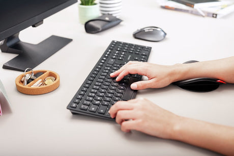 EAN 4025112097164 - CHERRY KW 9100 SLIM teclado Universal RF Wireless + Bluetooth QWERTY Español Negro imagen 10