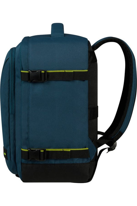 EAN 5400520240682 - American Tourister Take2cabin S mochila Mochila informal Azul Tereftalato de polietileno reciclado (rPET) imagen 2