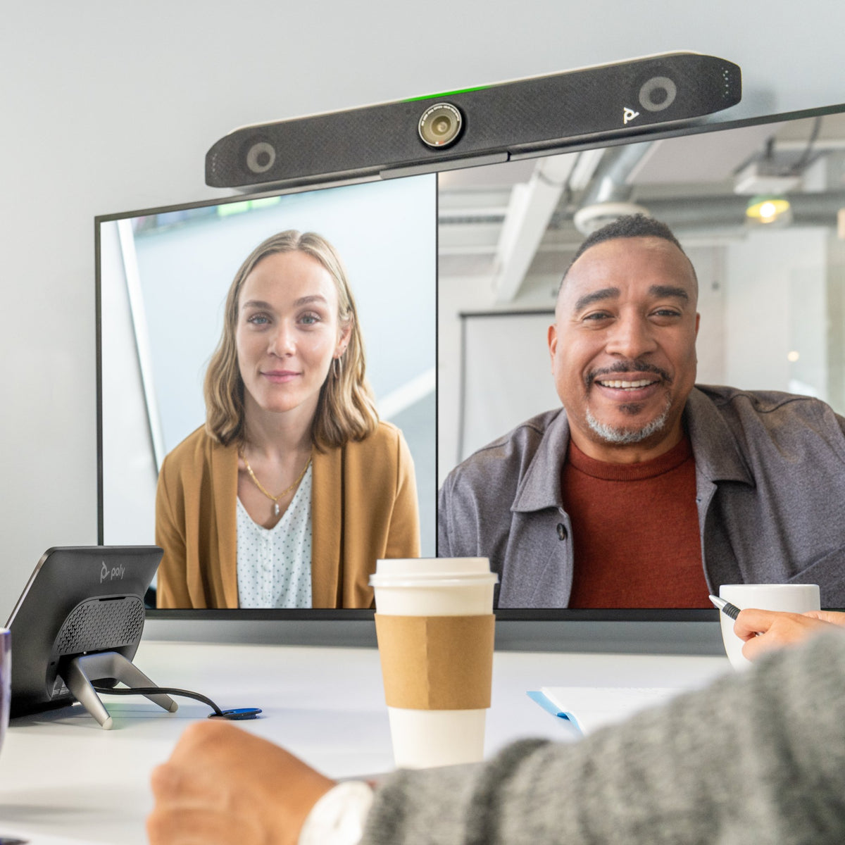 EAN 0197497188141 - HP Poly Studio X52 All-In-One Video Bar sistema de video conferencia 20 MP Ethernet Sistema de vídeoconfe imagen 5