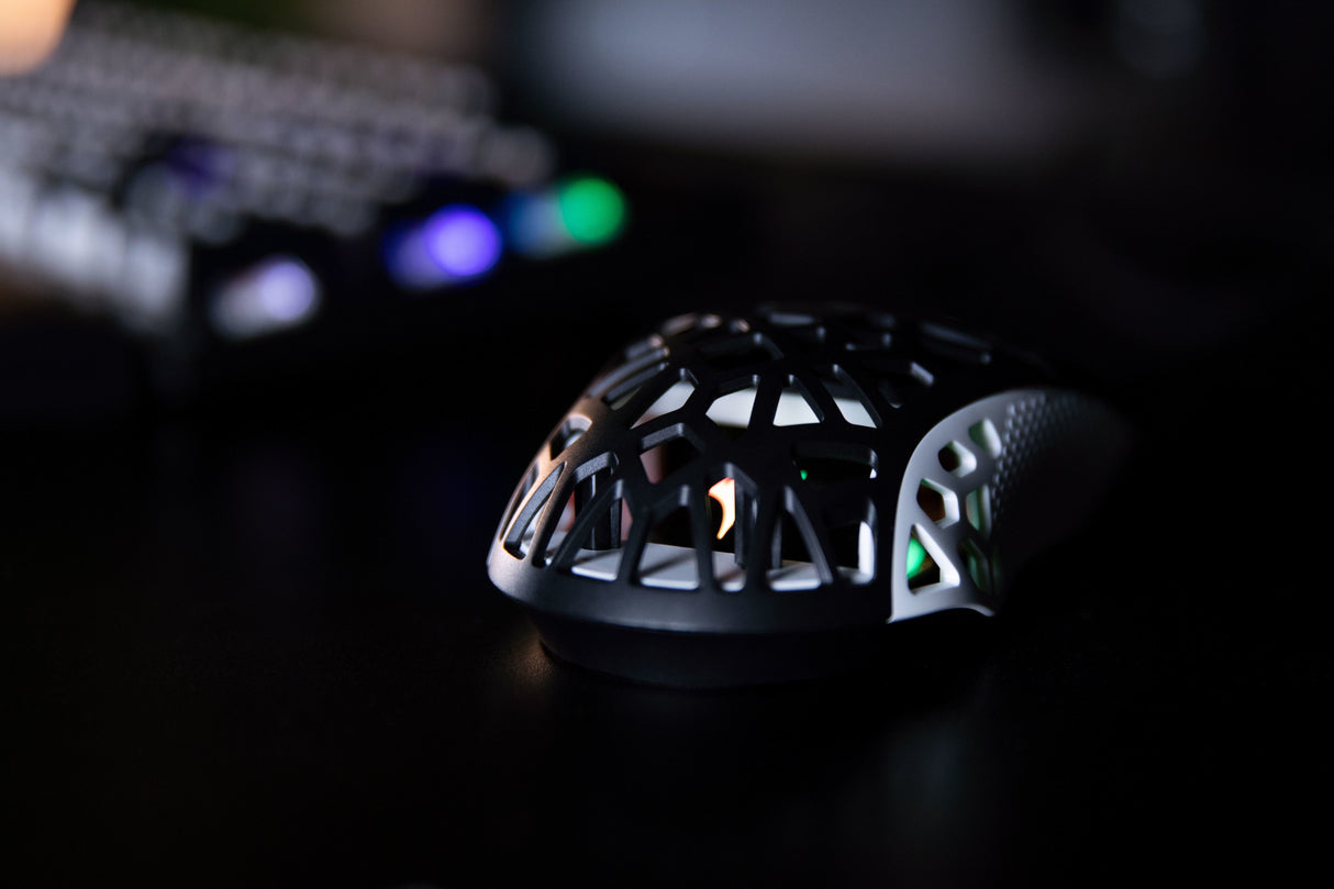 Ratón Gaming Konix Magic The Gathering Ultra Light 10.000dpi  1000hz Led
