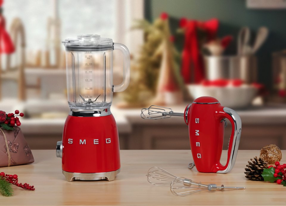 EAN 8017709301828 - Smeg HMF01RDEU batidora Batidora de mano 250 W Rojo imagen 18