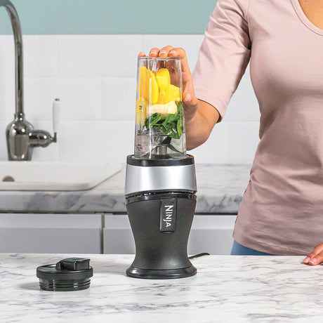 EAN 0622356239769 - Ninja QB3001 0,47 L Batidora de vaso 700 W Negro, Plata imagen 5