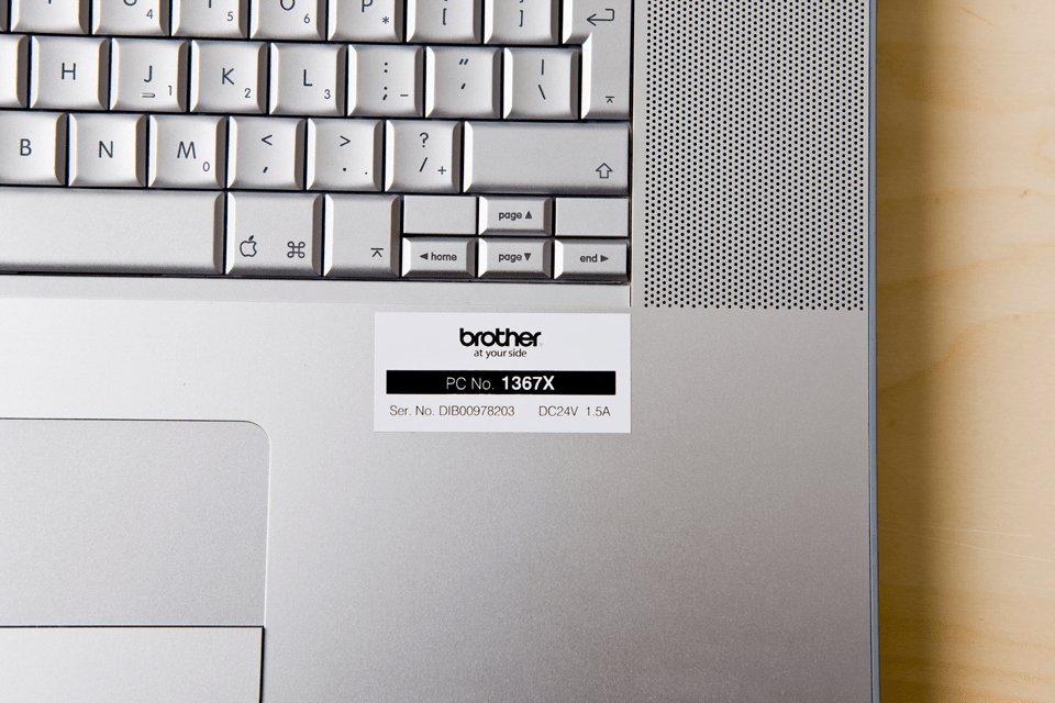 EAN 0012502625780 - Brother TZE-251 cinta para impresora de etiquetas Negro sobre blanco imagen 3