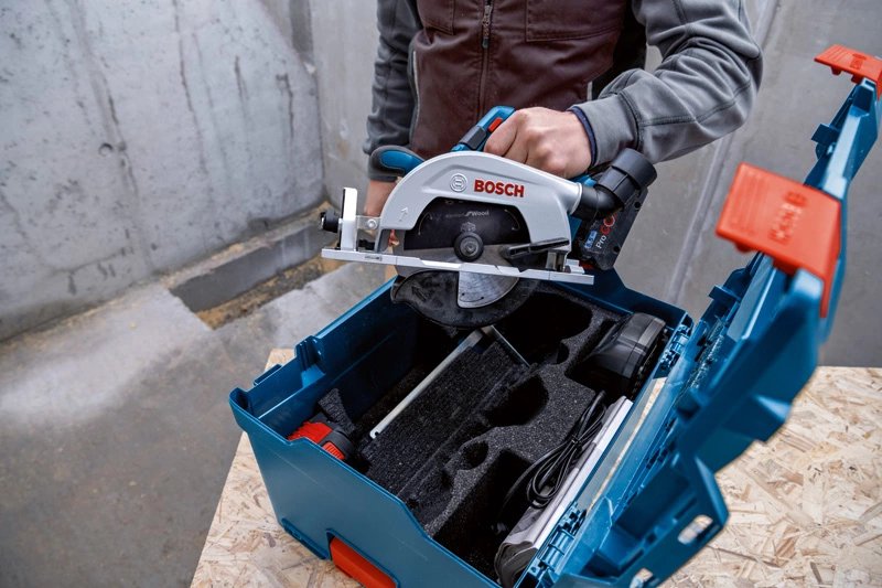 Sierra Circular A Batería Bosch Professional Gks 18v-57-2 Professional Azul/Negro, 2 Baterías Li-Ion Procore18v 5,5ah, En L-Boxx