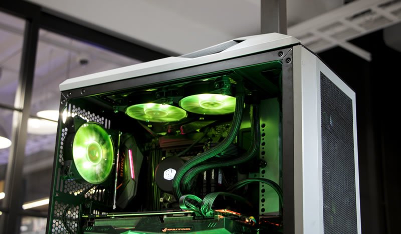Controladora Rgb Cooler Master Led Mfy-Rcsn-Nnudk-R1 Mfy-Rcsn-Nnudk-R1
