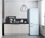 EAN 8017709231446 - Smeg KLF04PBEU tetera eléctrica 1,7 L 2400 W Azul imagen 10