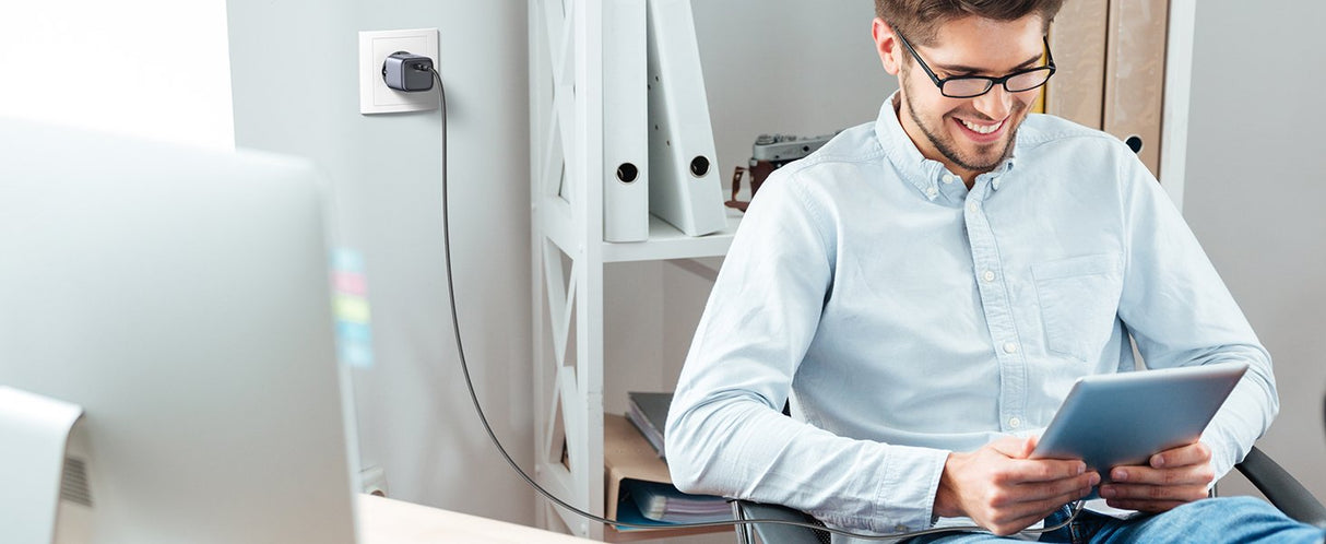 EAN 6957303896646 - Ugreen Nexode Universal Negro, Gris Corriente alterna Carga rápida Interior imagen 5