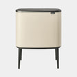 EAN 8710755201585 - Brabantia Bo Touch Bin 34 L 2 cesta(s) Beige imagen 1
