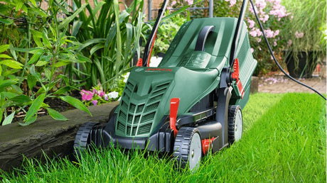 EAN 4053423322064 - Bosch UniversalRotak 37-550 Cortacésped de empuje a gasolina Corriente alterna Verde imagen 2