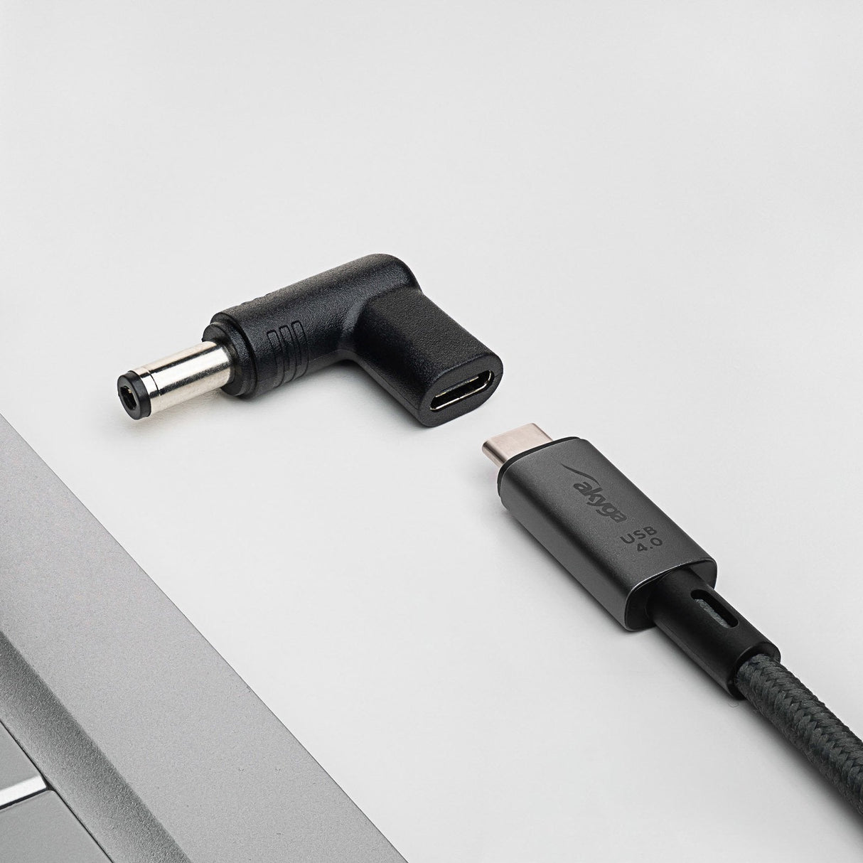 EAN 5901720138156 - Akyga AK-ND-C02 cambiador de género para cable USB-C 5.5 x 2.1 mm Negro imagen 2