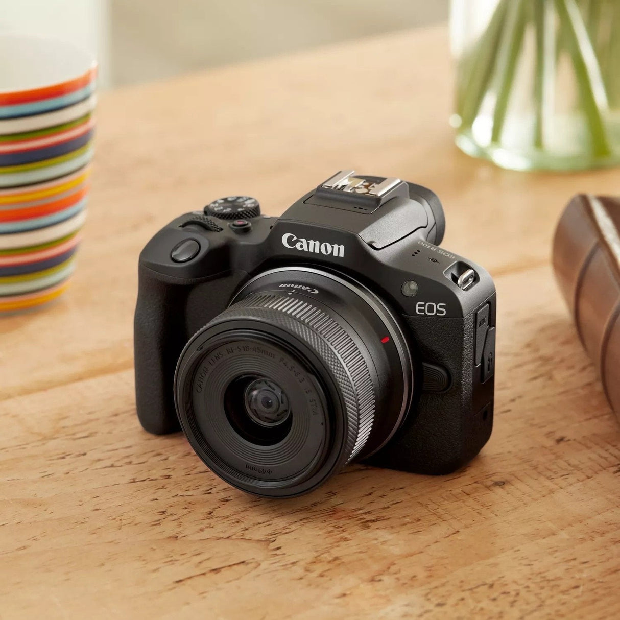 Canon Eos R100 + Objetivo Canon Rf-S 18-45mm Is Stm Cámara Mirrorless