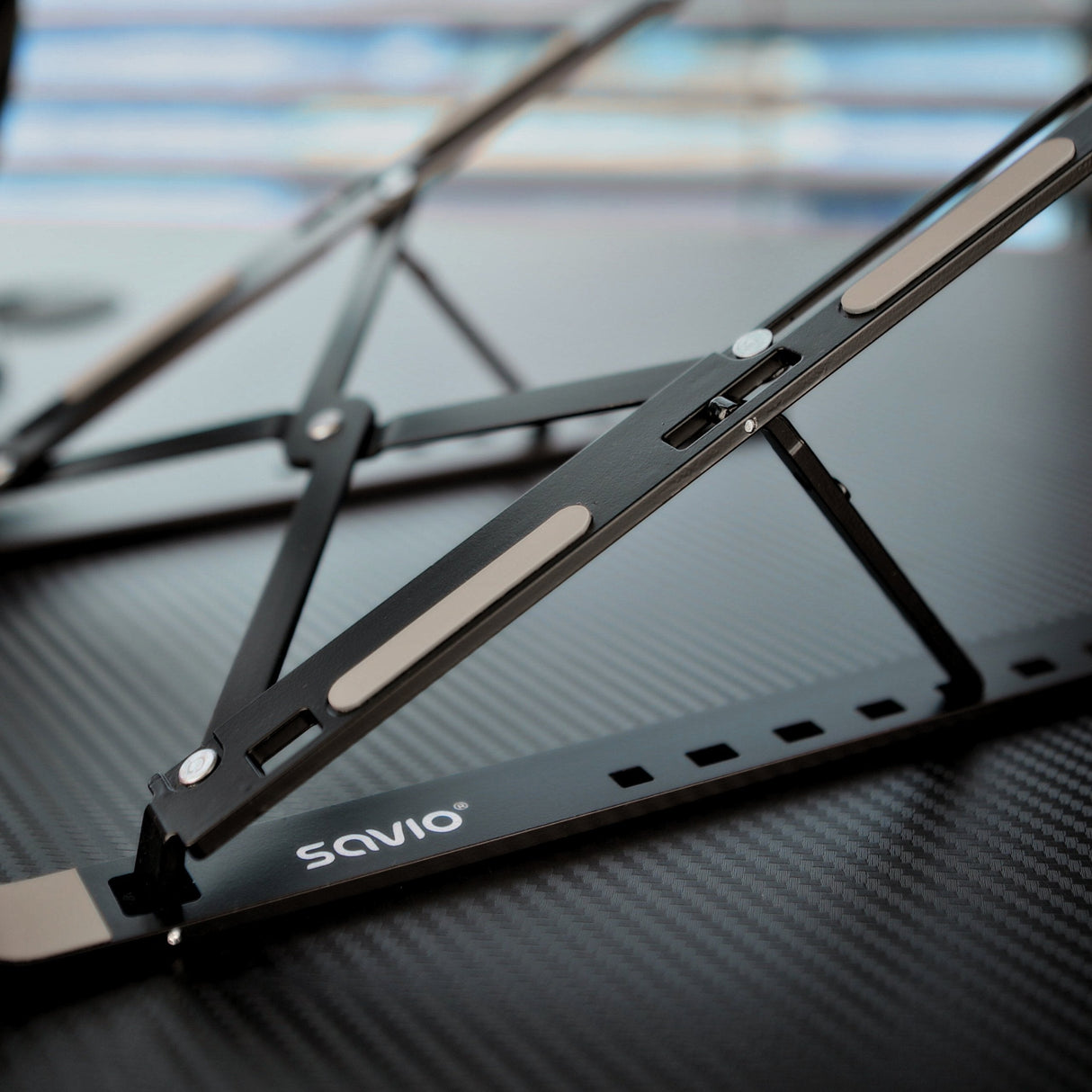Przenosna Podstawka Biurowa Pod Laptop/Tablet Pb-05
