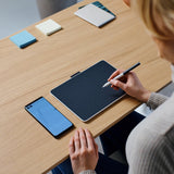 EAN 4949268623360 - Wacom Intuos One Small tableta digitalizadora Gris, Blanco 152 x 95 mm USB/Bluetooth imagen 10