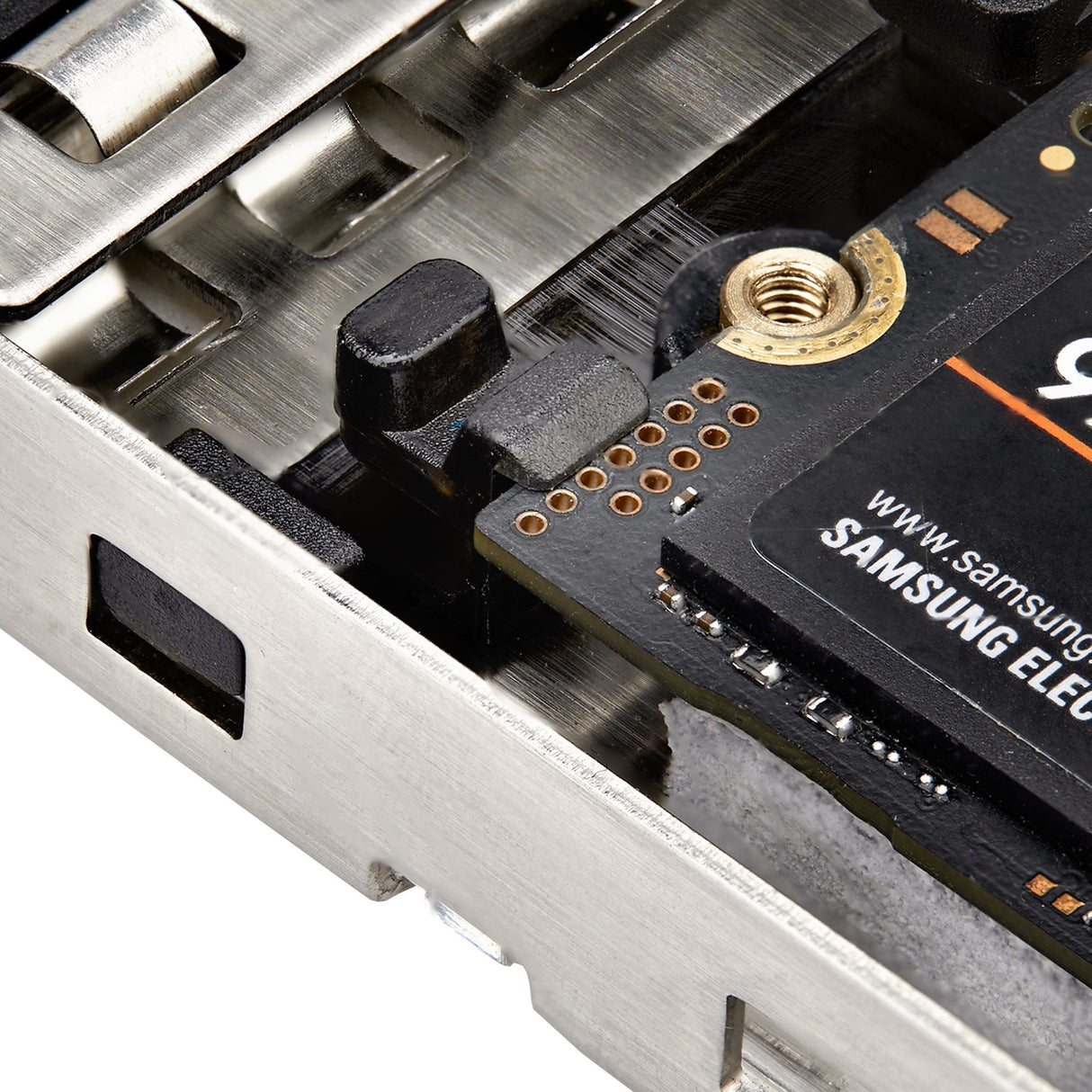 Startech Tarjeta Pcie X4 A Ssd Nvme M.2 - Rack Móvil Backplane Con Bandeja Removible Hot Swap Intercambiable En Caliente Con Llave