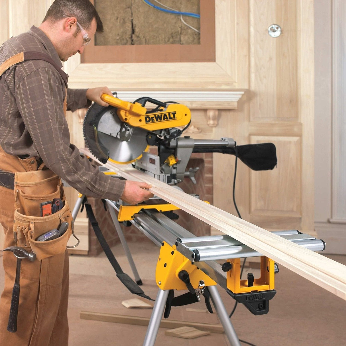 Dewalt Ingleteadora Telescopica Dws780-Qs (1675w; 305 Mm)