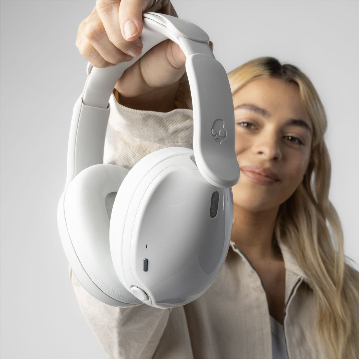 Skullcandy Hesh 540 Bluetooth Wireless Over-Ear Headphones, Bt 5.3, Anc 4, White Eu (S6haw-T001)