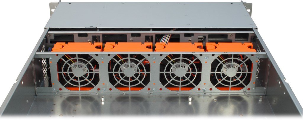 EAN 4260133126381 - Inter-Tech IPC 2U-2408 Estante Negro, Acero inoxidable imagen 7